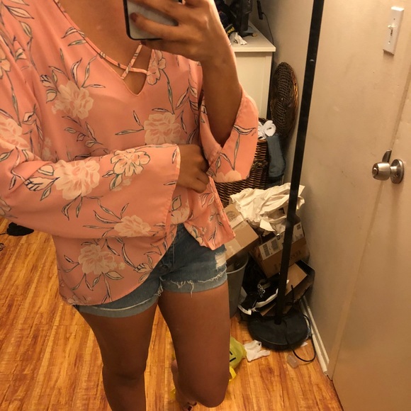 Lush top - Picture 2 of 2